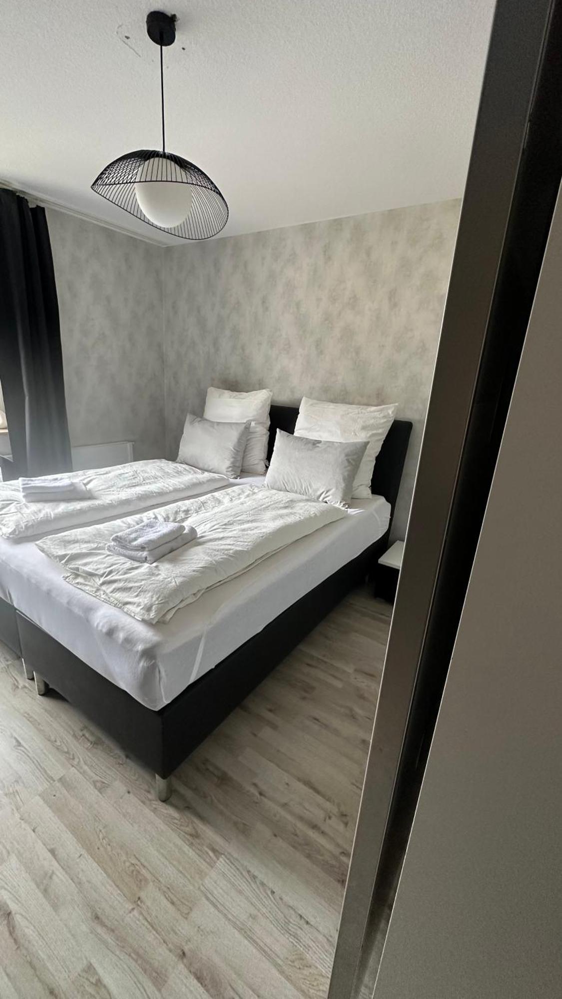 Fewo Am Deich 1 Zentral Mit Stadtblick Und Kontaktloser Check In Bremerhaven Exterior photo