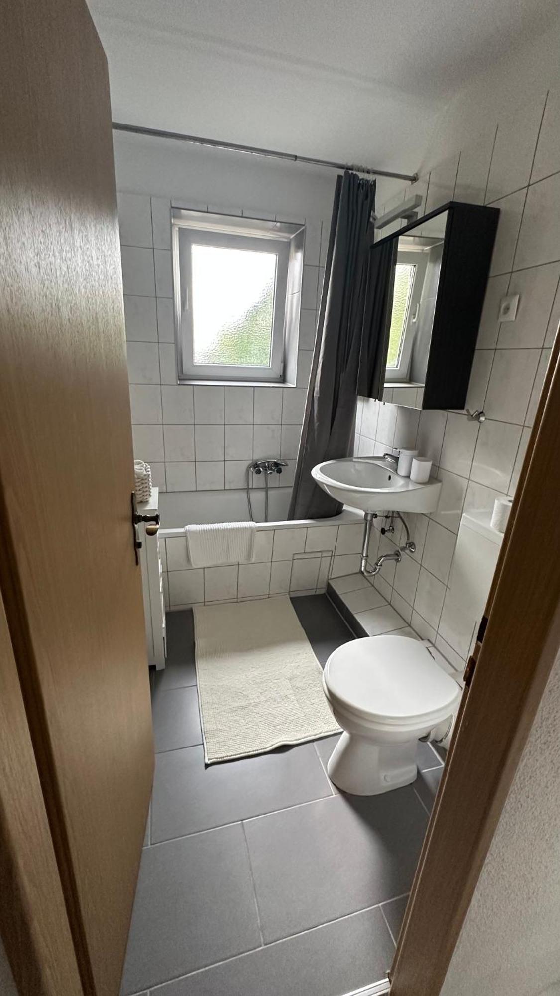 Fewo Am Deich 1 Zentral Mit Stadtblick Und Kontaktloser Check In Bremerhaven Exterior photo