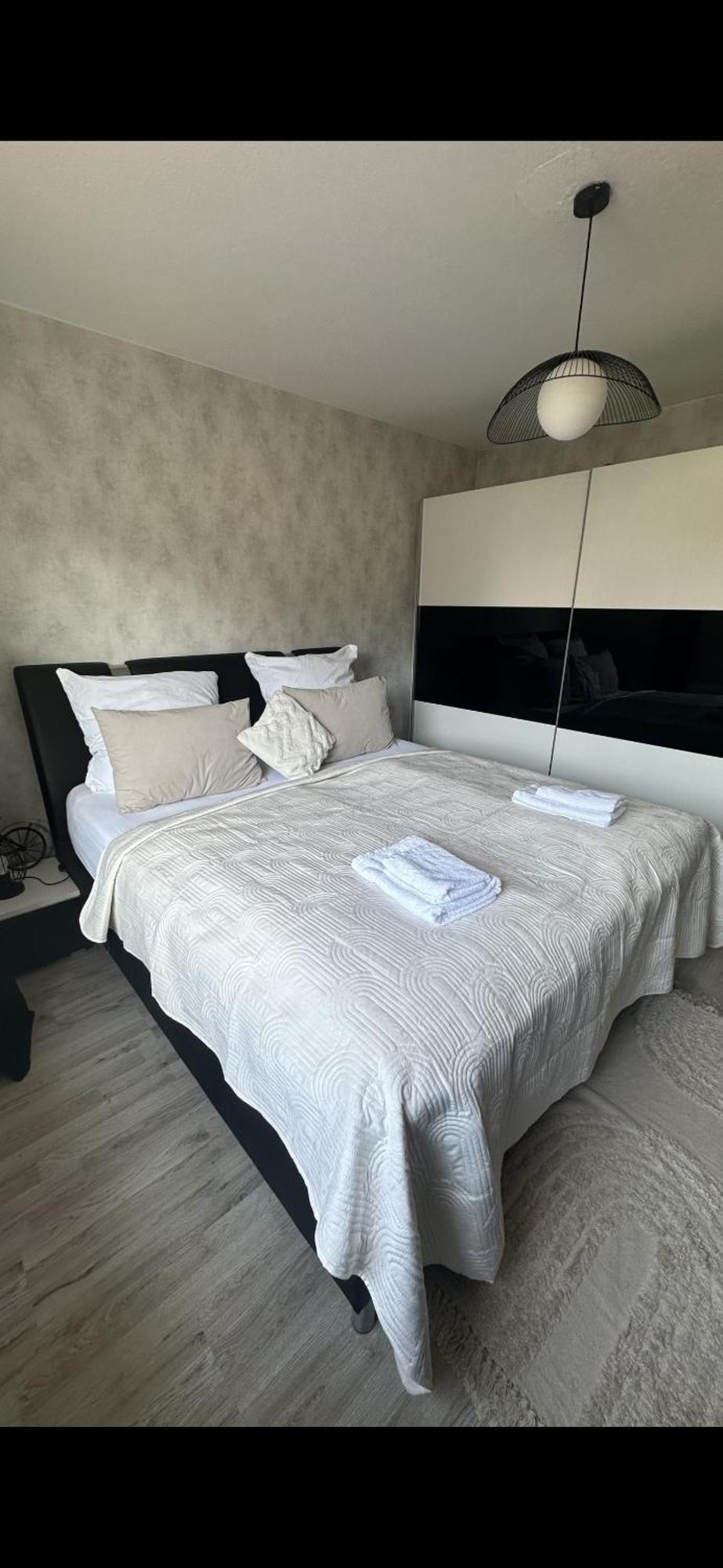 Fewo Am Deich 1 Zentral Mit Stadtblick Und Kontaktloser Check In Bremerhaven Exterior photo